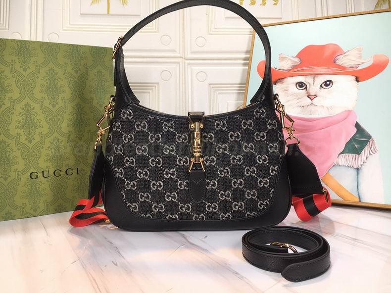 Gucci Handbags 119